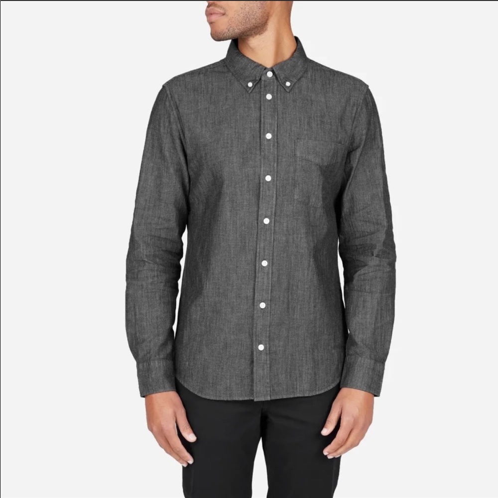 EVERLANE — MENS DENIM BUTTON UP SHIRT